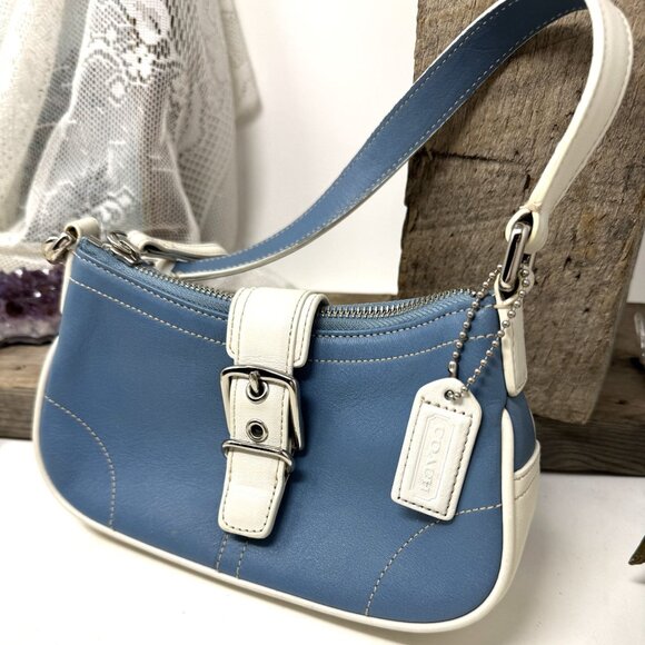 Coach Blue & White Leather Buckle Shoulder Bag With Zip Closure & Inner Pockets - Picture 4 of 9